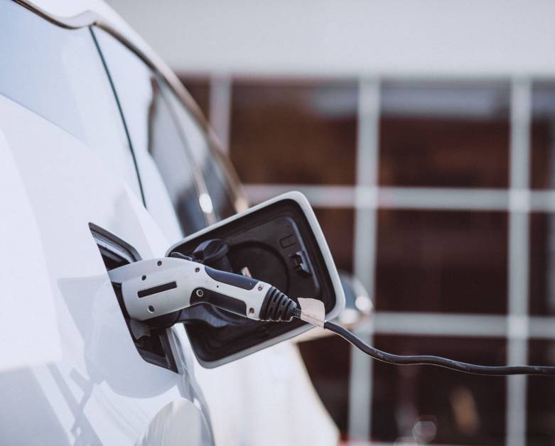 DALŠÍ PODPORA ELEKTROMOBILITY